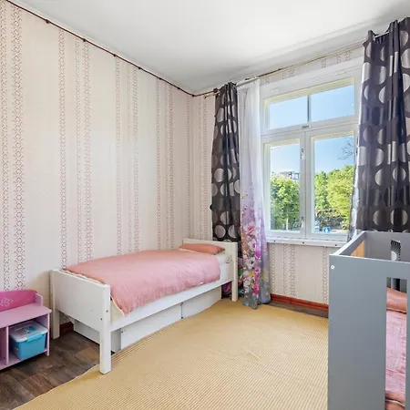 Child-friendly In Kadriorg Apartment Reval